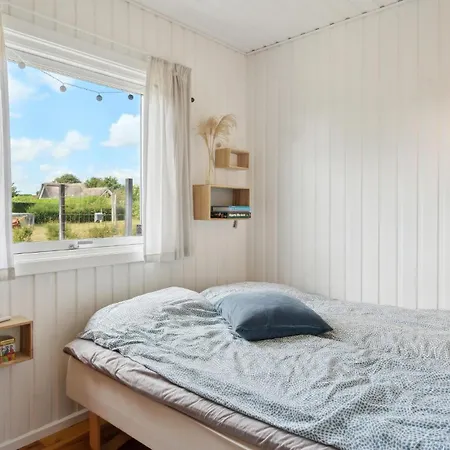 Semesterbostad Beautiful In With Kitchen *