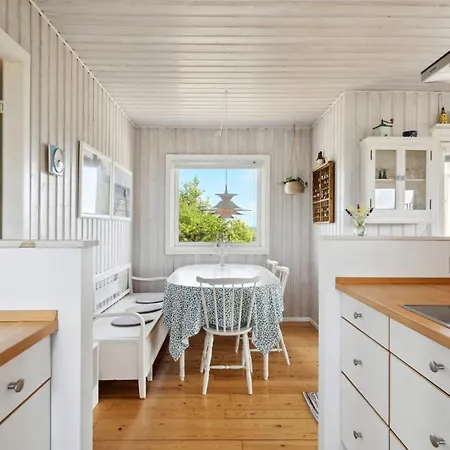 Beautiful In With Kitchen Semesterbostad *